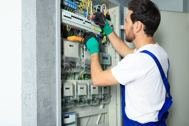 Professional Electrician in Darrington, WA